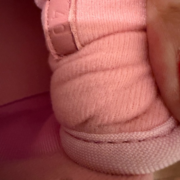 Gucci Women's Pink and Gray Sneakers - Picture 8 of 16